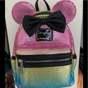 RARE pastel ombré sequin Minnie loungefly💖